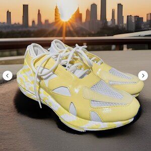 Adidas Stella McCartney Ultraboost Sneaker Size 6.5 US Chiffon Yellow 38 EUR